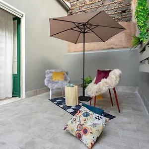 siciliaholic-modern-house.sicilyhotelsitaly.net/